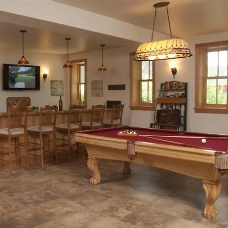 Lake Orchard Farm Retreat-3